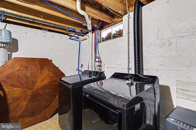 33 INGHAM DR, Stevens, PA 17578