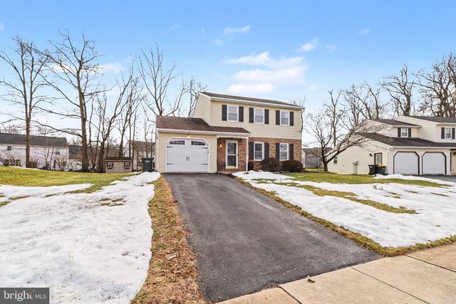 33 INGHAM DR, Stevens, PA 17578