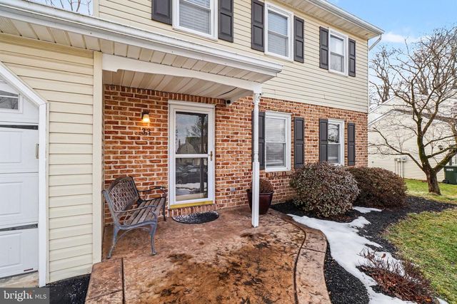 33 INGHAM DR, Stevens, PA 17578