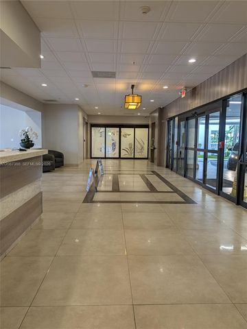 3701 N Country Club Drive 1807, Aventura, FL 33180