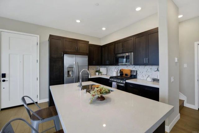 1220 Sunrise View 101, San Marcos, CA 92078
