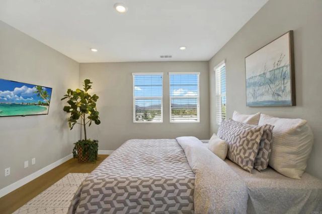 1220 Sunrise View 101, San Marcos, CA 92078