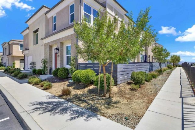1220 Sunrise View 101, San Marcos, CA 92078