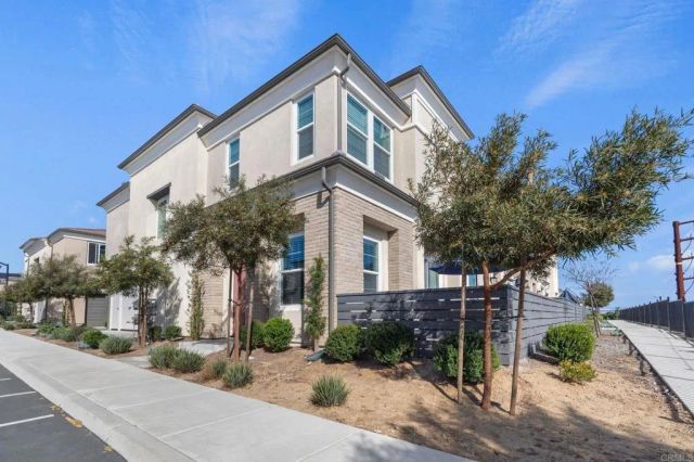 1220 Sunrise View 101, San Marcos, CA 92078