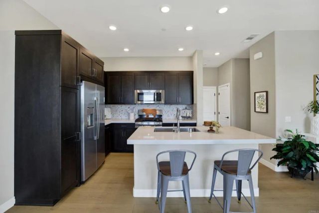 1220 Sunrise View 101, San Marcos, CA 92078