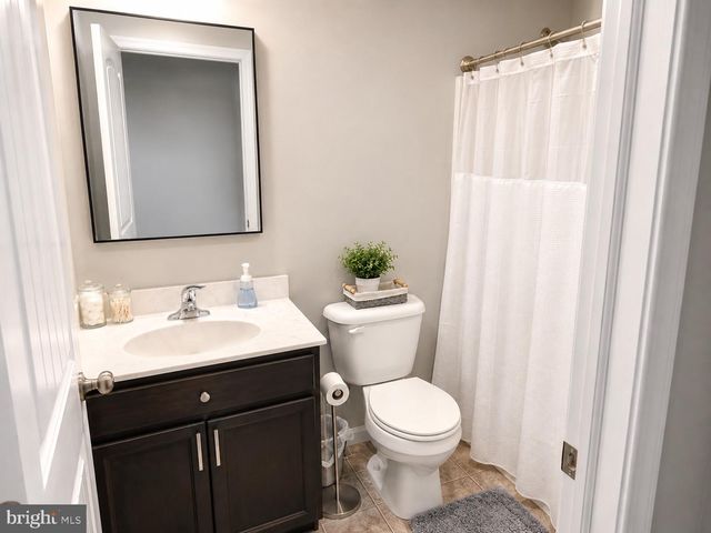 4223 PERCY AVE, Chambersburg, PA 17202