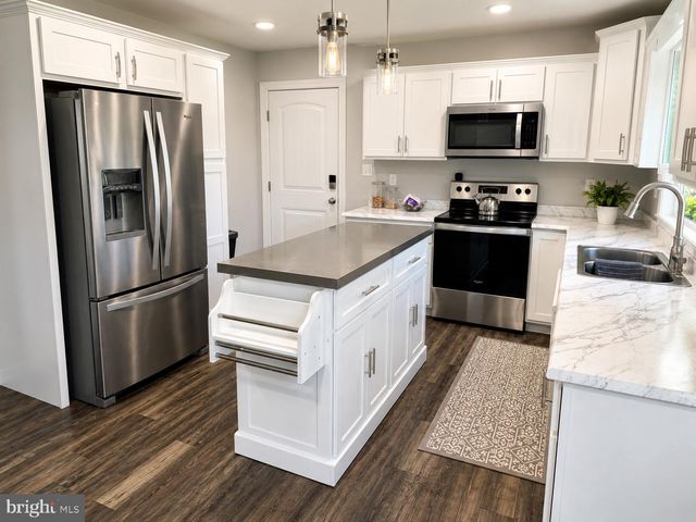 4223 PERCY AVE, Chambersburg, PA 17202