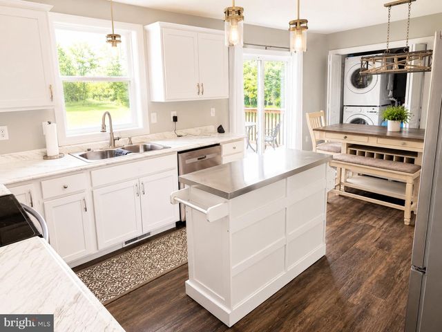 4223 PERCY AVE, Chambersburg, PA 17202