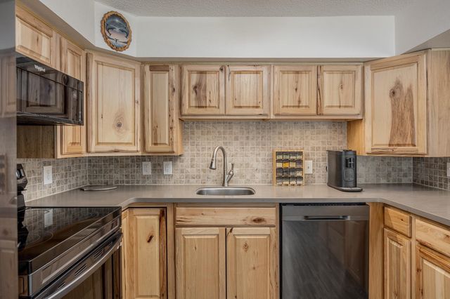 3025 CHINOOK DRIVE, Fairbanks, AK 99709