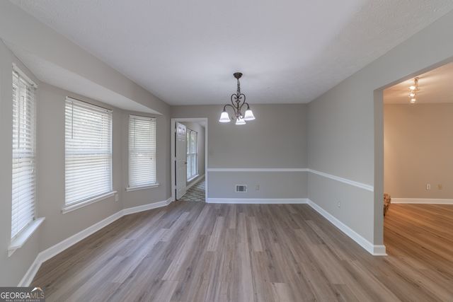 136 Creek Side Drive, Mcdonough, GA 30252