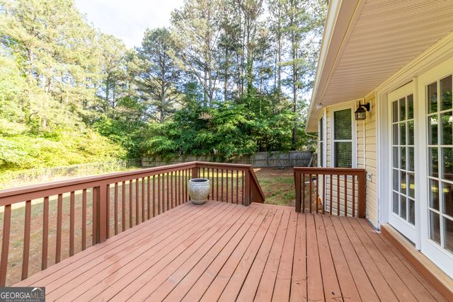 136 Creek Side Drive, Mcdonough, GA 30252