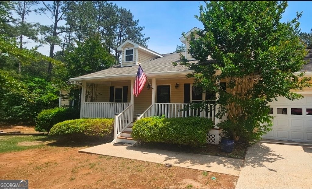136 Creek Side Drive, Mcdonough, GA 30252