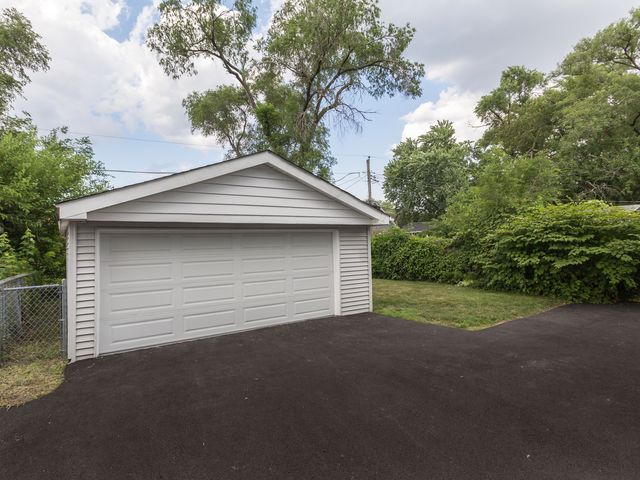 3742 W 168th Street, Country Club Hills, IL 60478