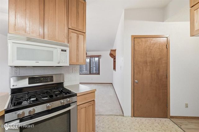 961 W Gail Drive, Wasilla, AK 99654