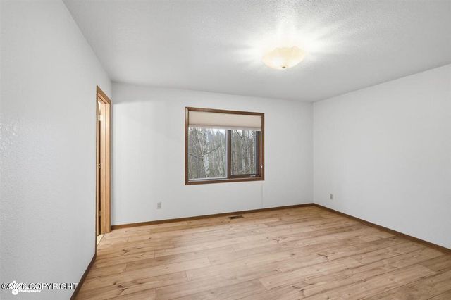 961 W Gail Drive, Wasilla, AK 99654