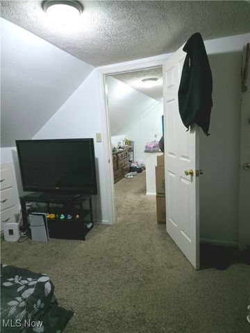 327 Robinson Avenue, Barberton, OH 44203