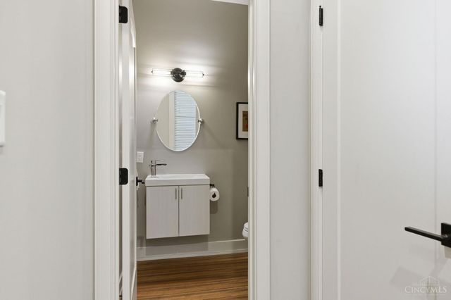 207 Kemp Alley, Cincinnati, OH 45202