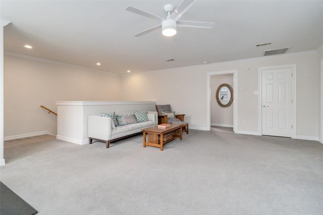 4010 Long Champ DR 15, Austin, TX 78746