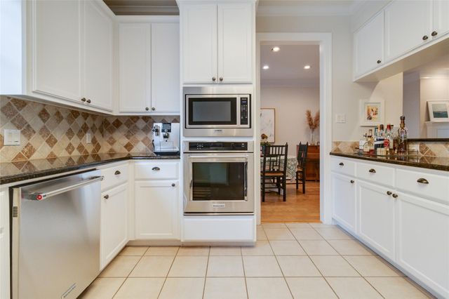 4010 Long Champ DR 15, Austin, TX 78746