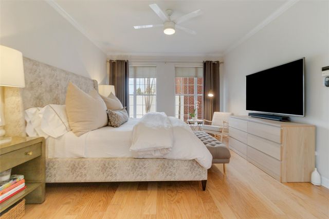 4010 Long Champ DR 15, Austin, TX 78746