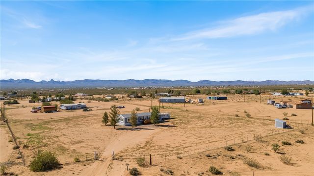 6155 W Lonnie Lane, Golden Valley, AZ 86413