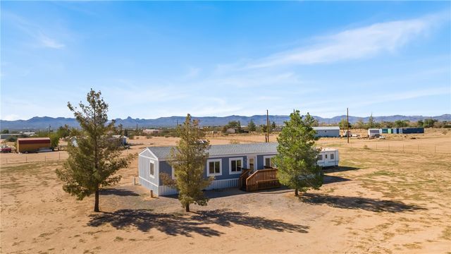 6155 W Lonnie Lane, Golden Valley, AZ 86413