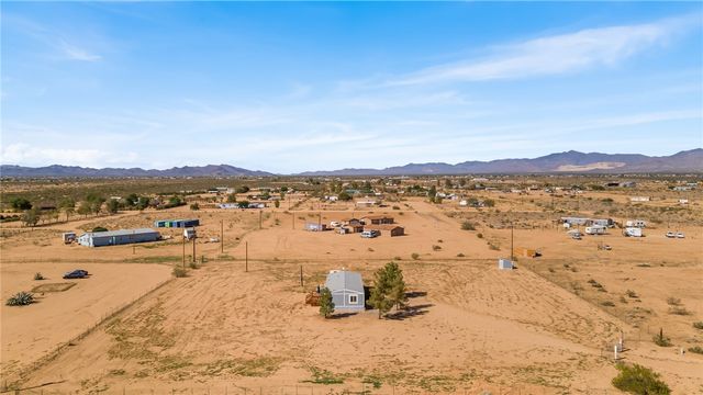 6155 W Lonnie Lane, Golden Valley, AZ 86413