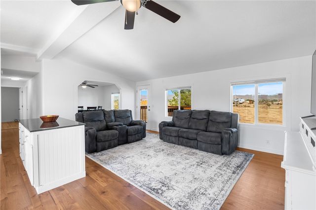 6155 W Lonnie Lane, Golden Valley, AZ 86413