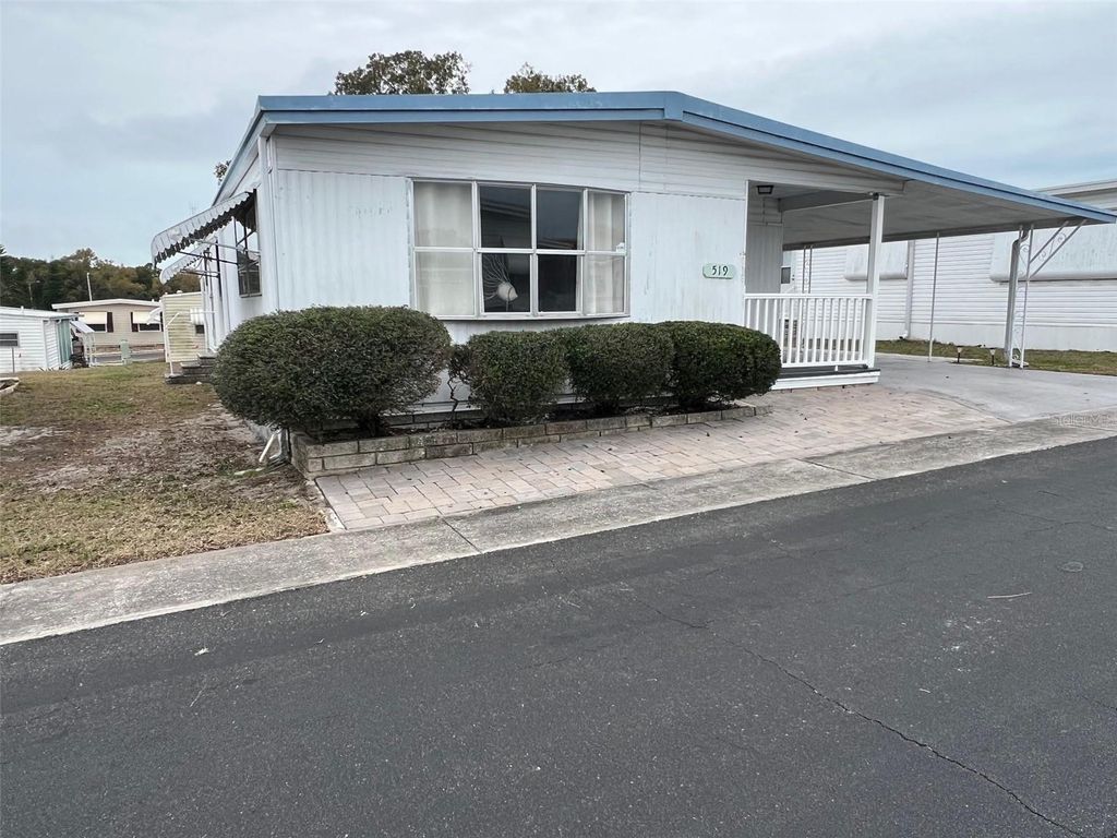 Image 3 of property listing at 519 NEEDLE PALM STREET, Largo, FL 33778