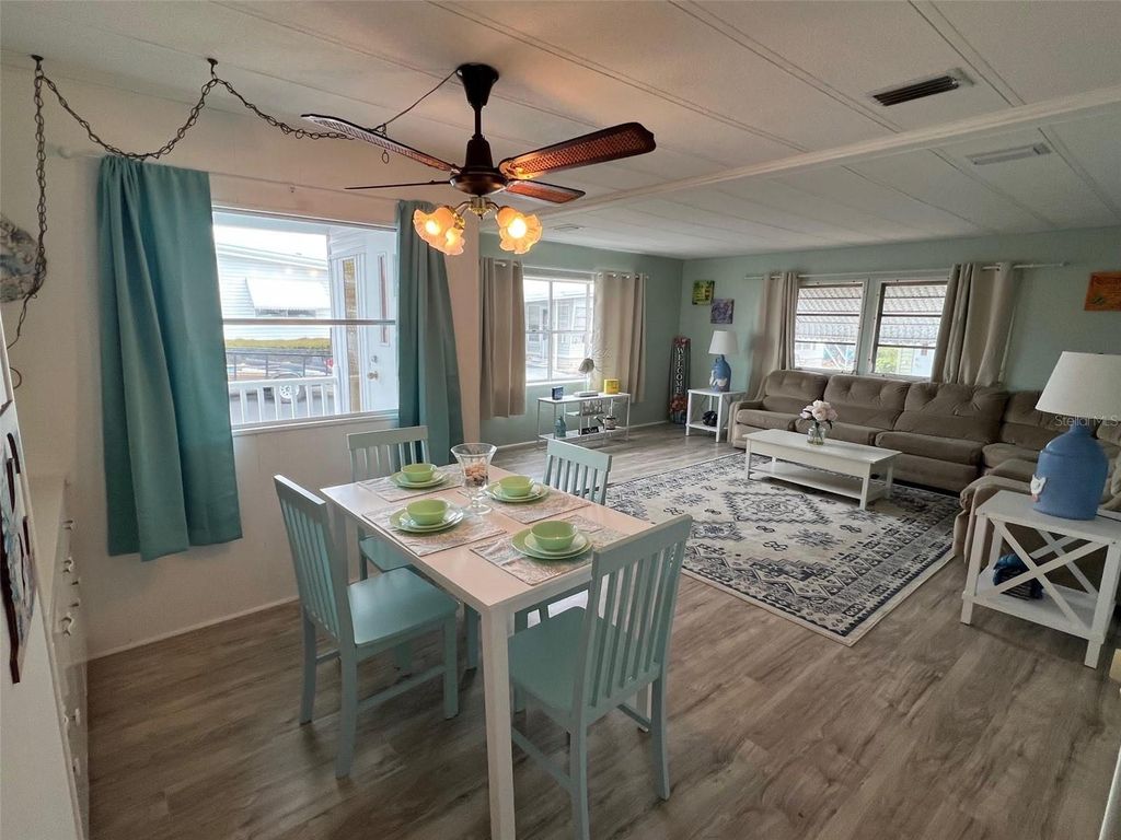 Image 8 of property listing at 519 NEEDLE PALM STREET, Largo, FL 33778