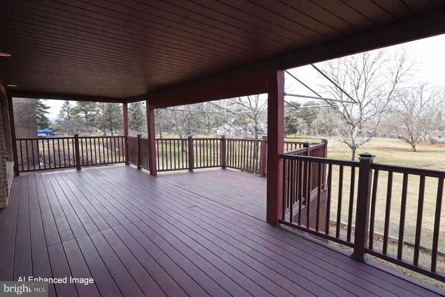 1501 DETWEILER AVE, Hellertown, PA 18055