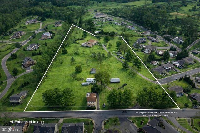 1501 DETWEILER AVE, Hellertown, PA 18055