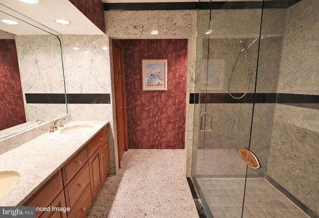 1501 DETWEILER AVE, Hellertown, PA 18055