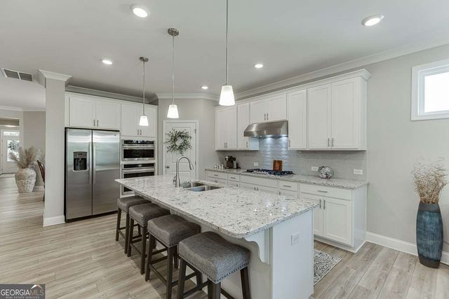 5188 Watchmans Cove, Gainesville, GA 30504