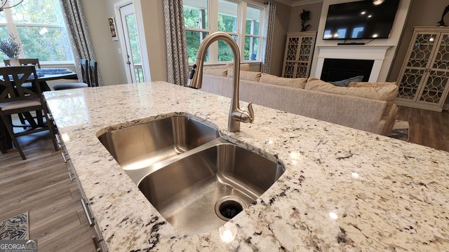 5188 Watchmans Cove, Gainesville, GA 30504