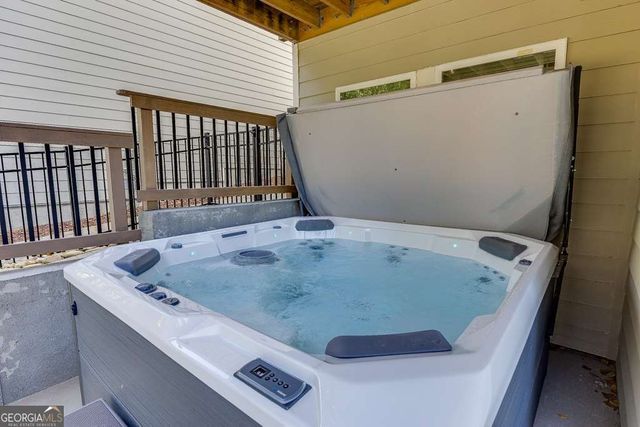 5188 Watchmans Cove, Gainesville, GA 30504