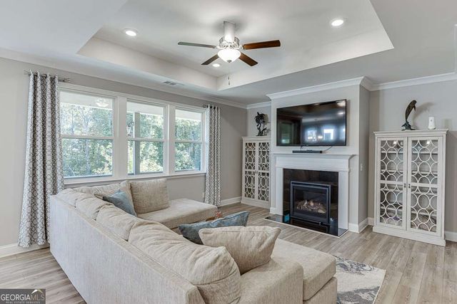 5188 Watchmans Cove, Gainesville, GA 30504