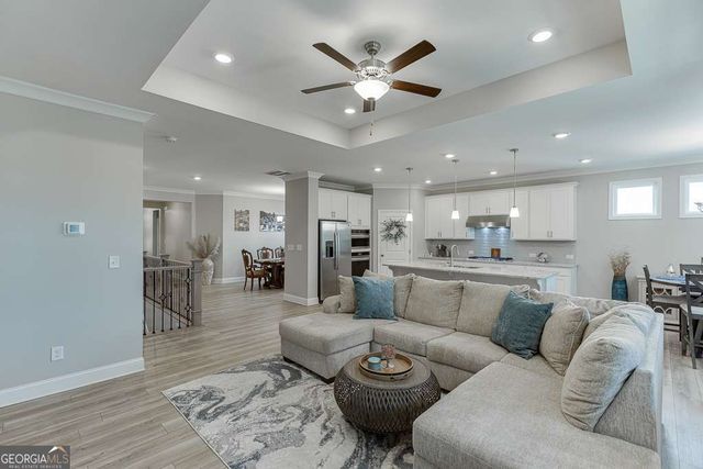 5188 Watchmans Cove, Gainesville, GA 30504