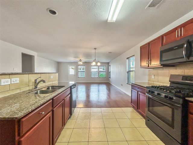 2760 Rio Bella Court, League City, TX 77573