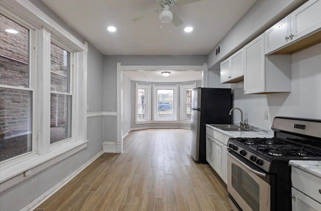 1913 S Troy Street, Chicago, IL 60623