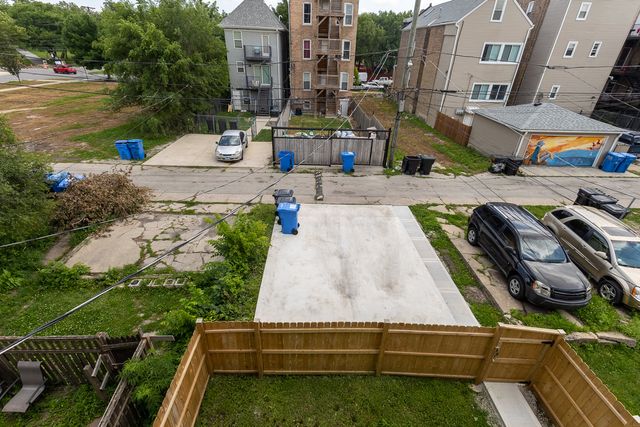1913 S Troy Street, Chicago, IL 60623