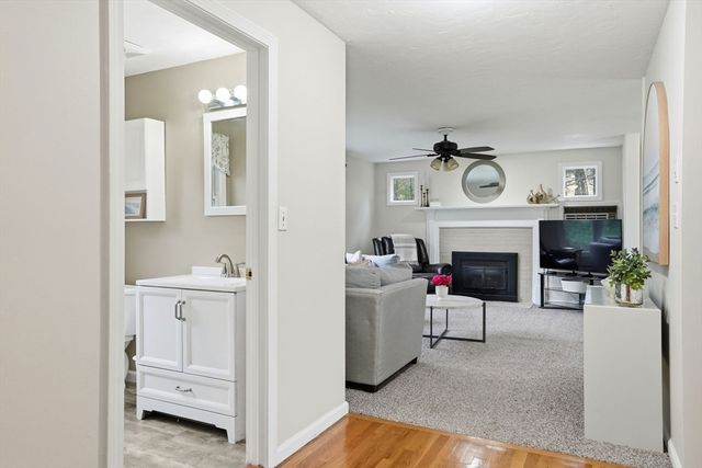 18 W End Way 18, Norwell, MA 02061