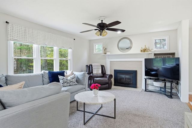 18 W End Way 18, Norwell, MA 02061