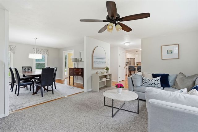 18 W End Way 18, Norwell, MA 02061