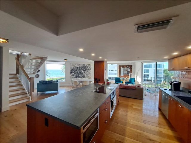 2565 S Ocean Boulevard 201n, Highland Beach, FL 33487