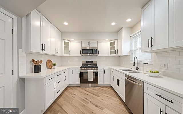 100 CLARENDON AVE, Pikesville, MD 21208
