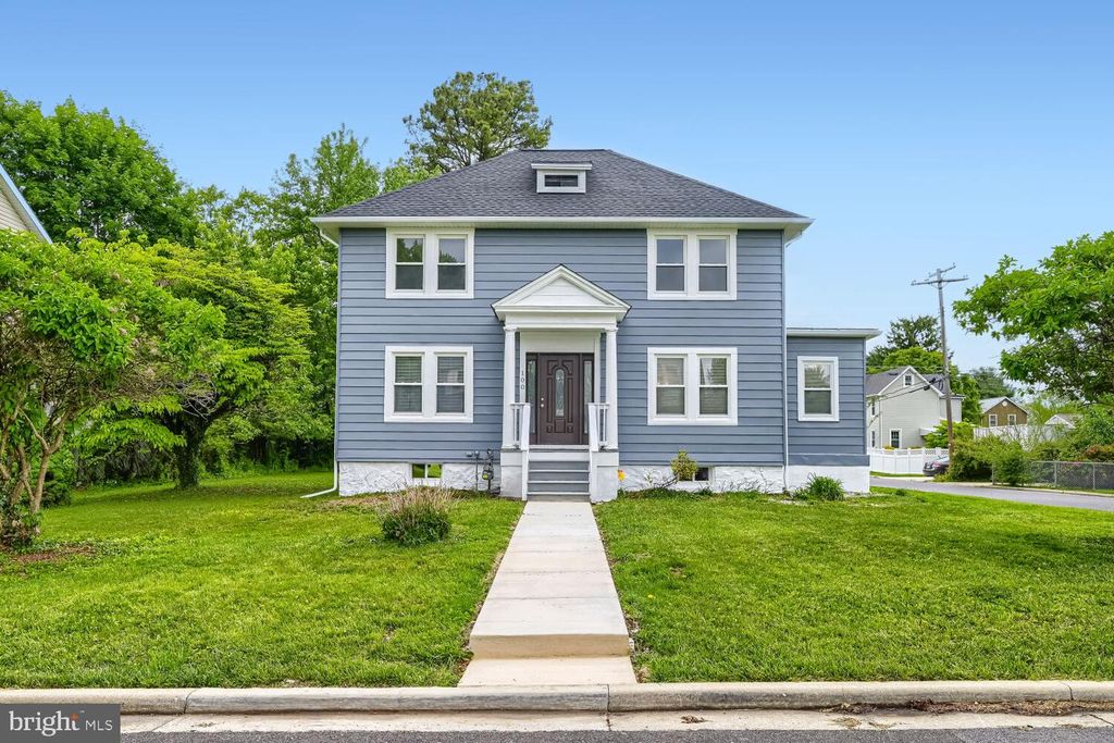 100 CLARENDON AVE, Pikesville, MD 21208