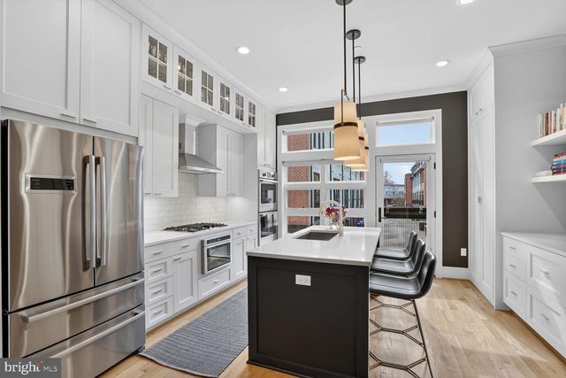 1305 D ST SE, Washington, DC 20003