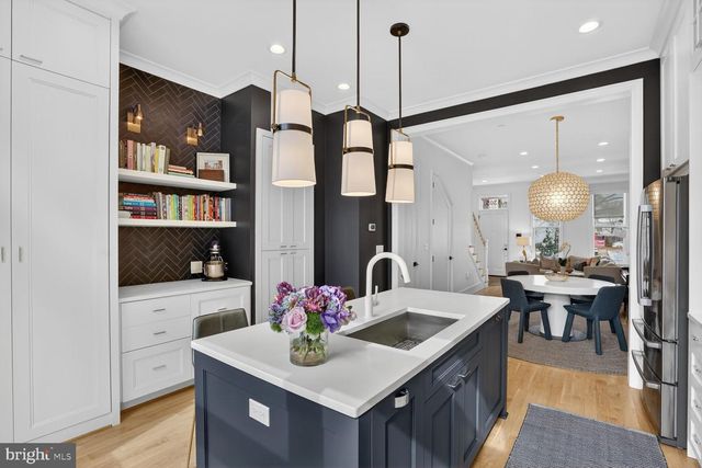 1305 D ST SE, Washington, DC 20003