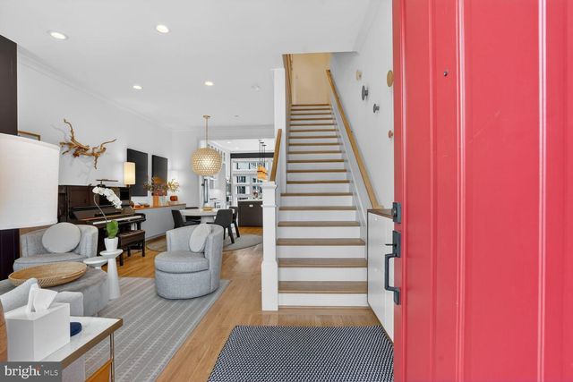 1305 D ST SE, Washington, DC 20003